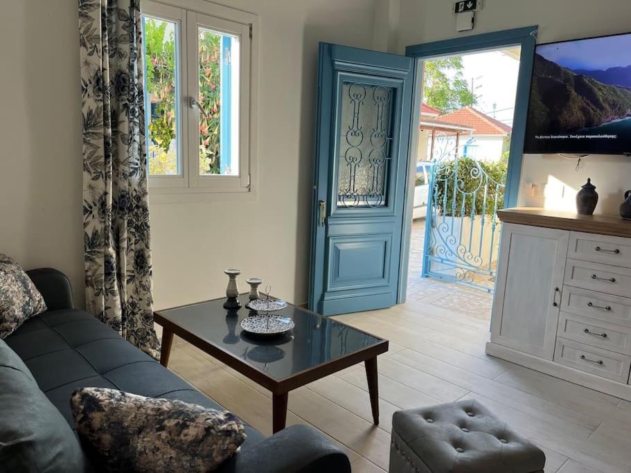 Casa Blue Flower - Bright & Breezy Home Fiskárdo Eksteriør bilde